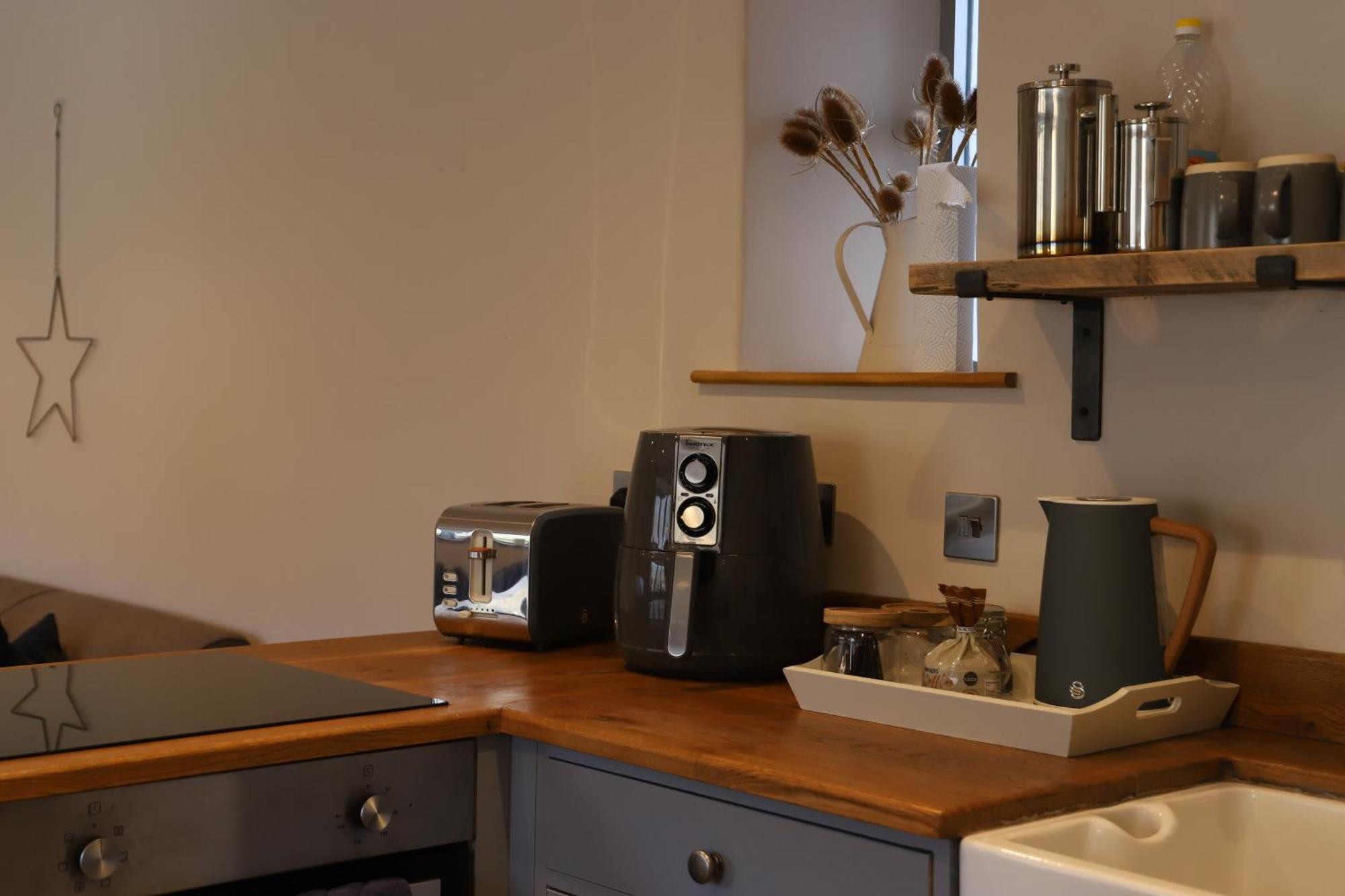 Cowshed In The Black Mountains アバーガベニー エクステリア 写真