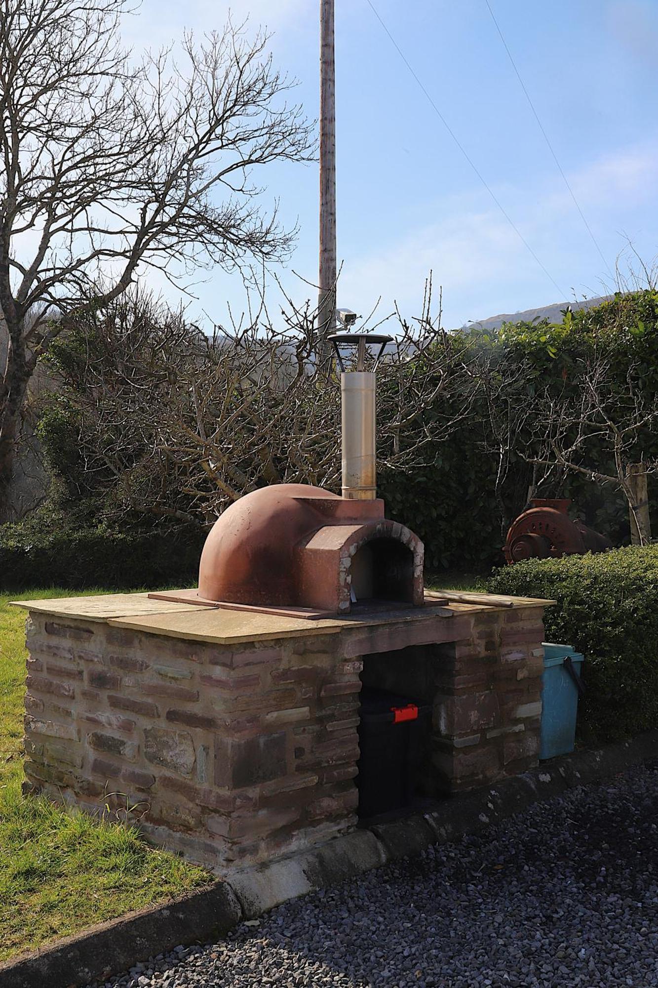 Cowshed In The Black Mountains アバーガベニー エクステリア 写真